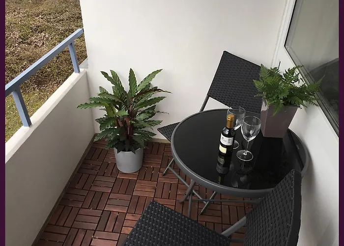 Eule - Ruhige Innenstadtlage Mit Balkon *